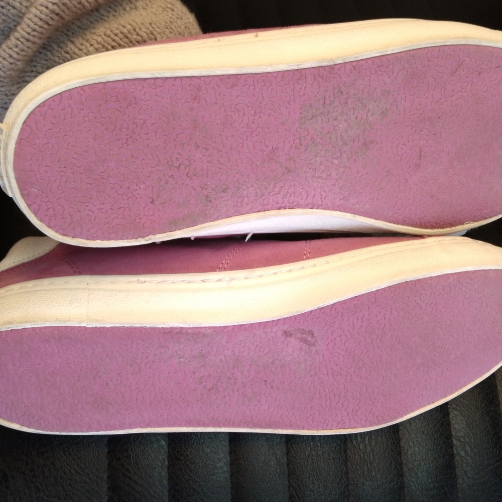 Pink Suede Shoes - Picture 3 of 8